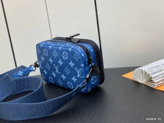 WIS LOUIS VUITTON Nano Alpha 1203